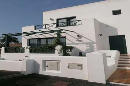 Half vrijstaande huizen verkoop in Uga, Yaiza, Lanzarote. 